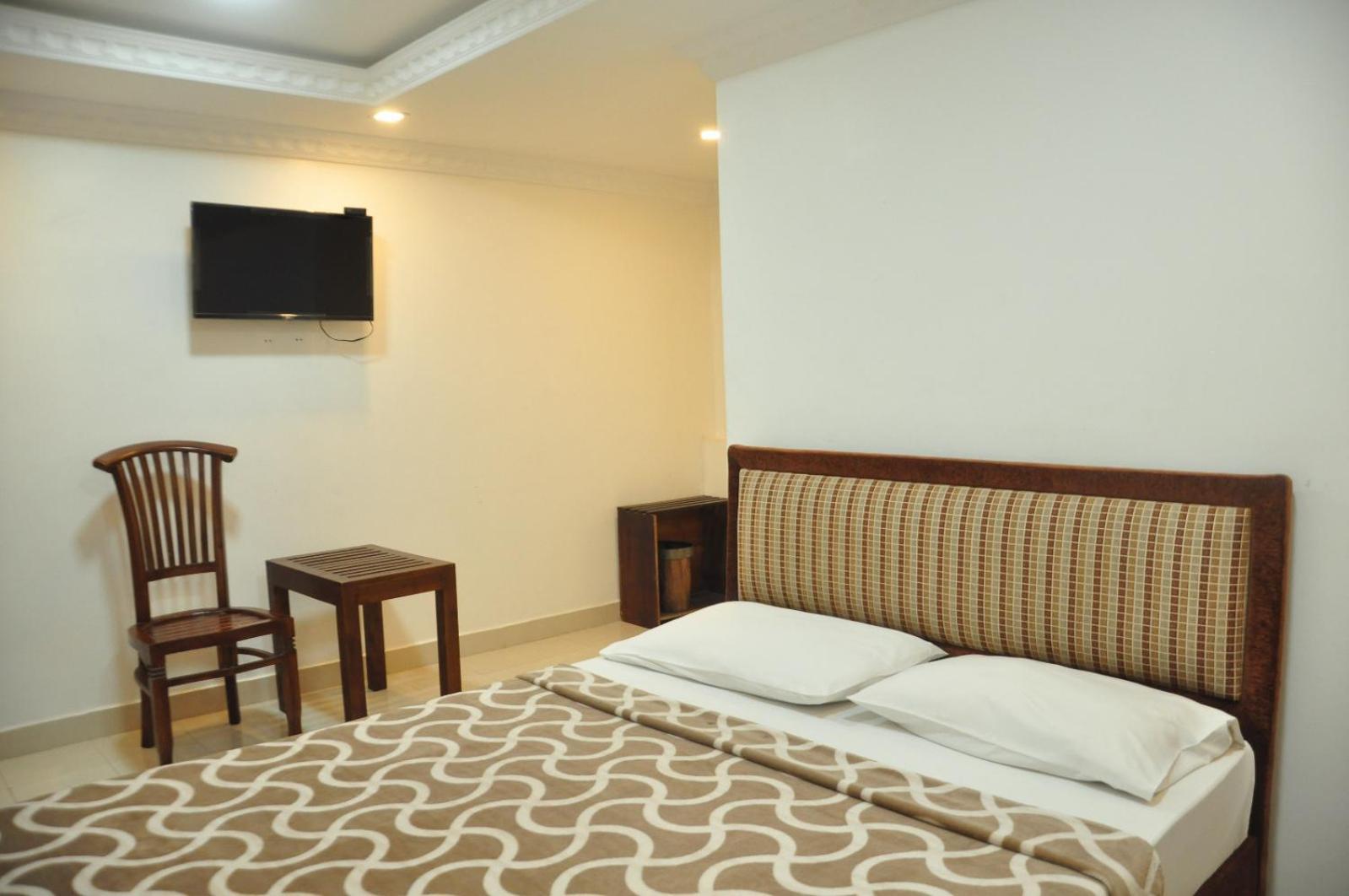 Saasha City Hotel Colombo Esterno foto